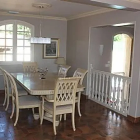Stunning With Private Pool And Gardens *